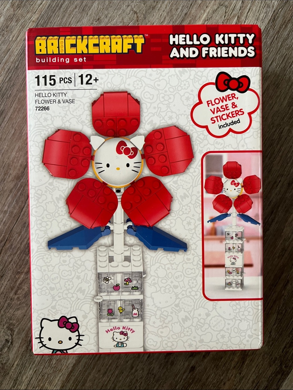 Hello Kitty Red Blue White Flower & Vase Building Set - NIB